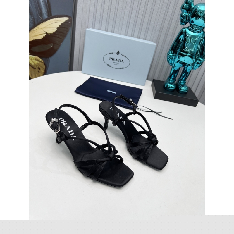 Pra*a sandals